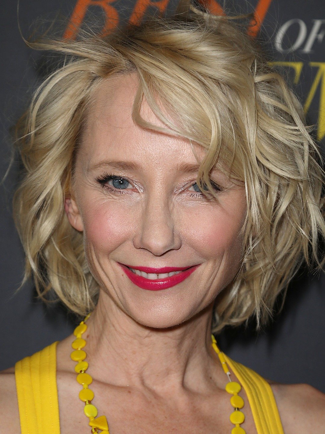 How tall is Anne Heche?